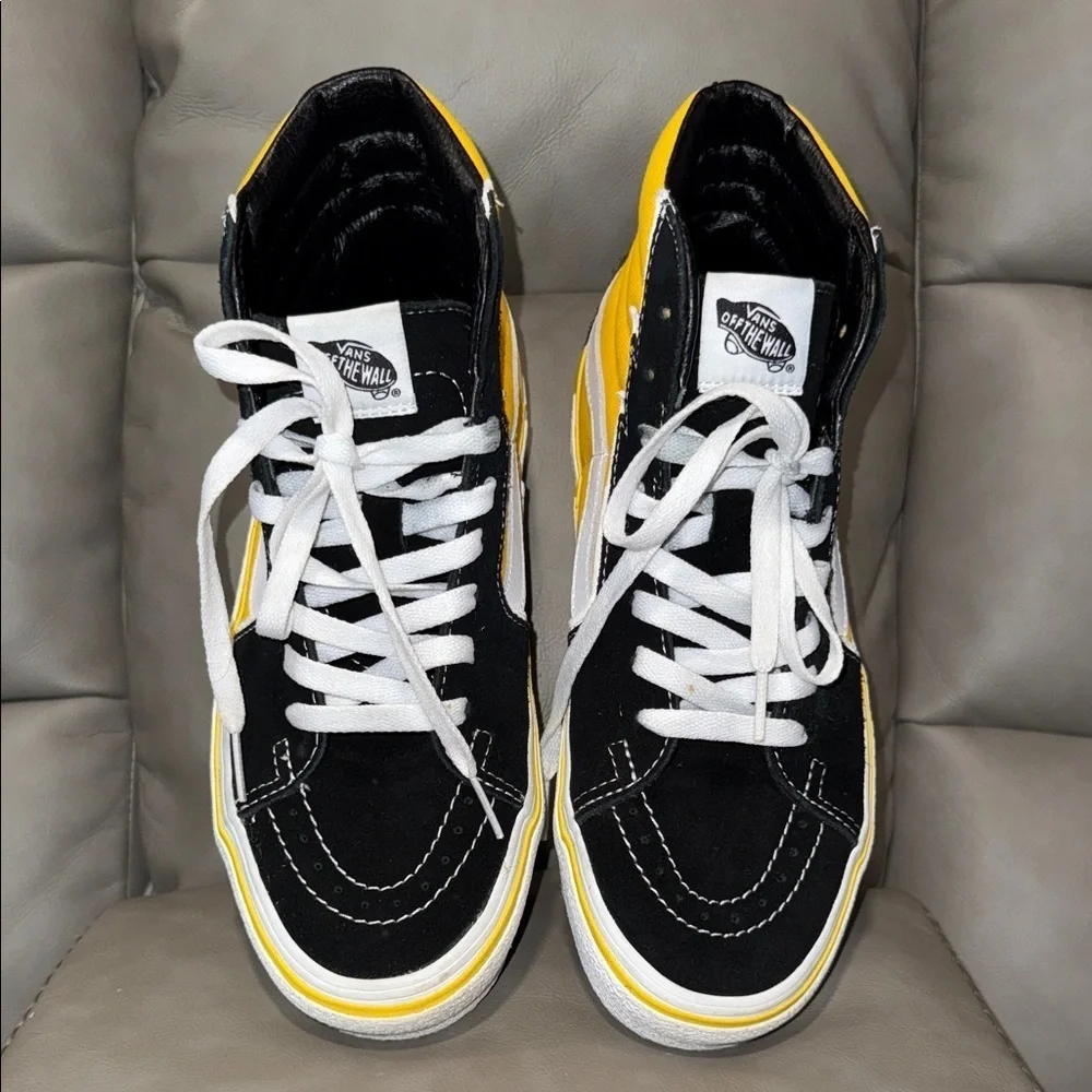 Vans mens High-Top Sneakers - Black and Yellow